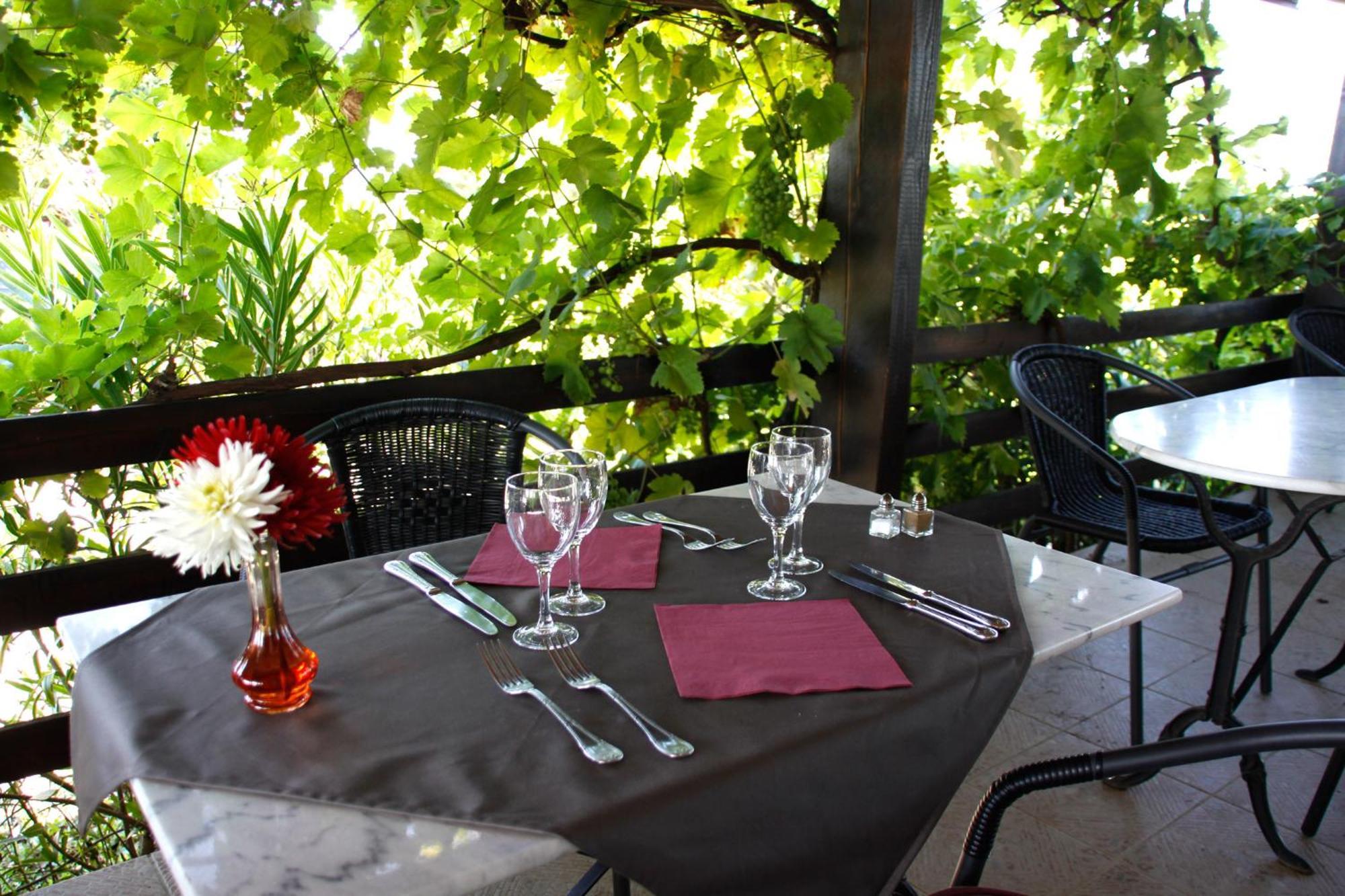 Hotel Logis Des Cretes De Pignols Moissac Exterior foto